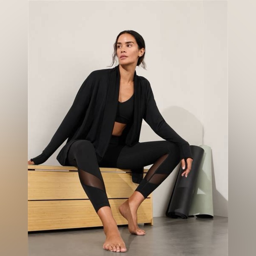 Athleta Pranayama Wrap